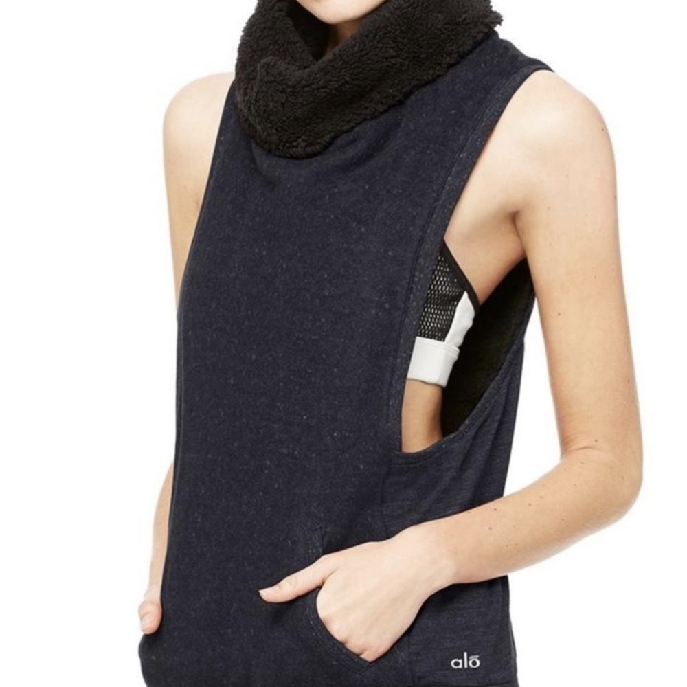 ALO Yoga Navy Sleeveless Hoodie